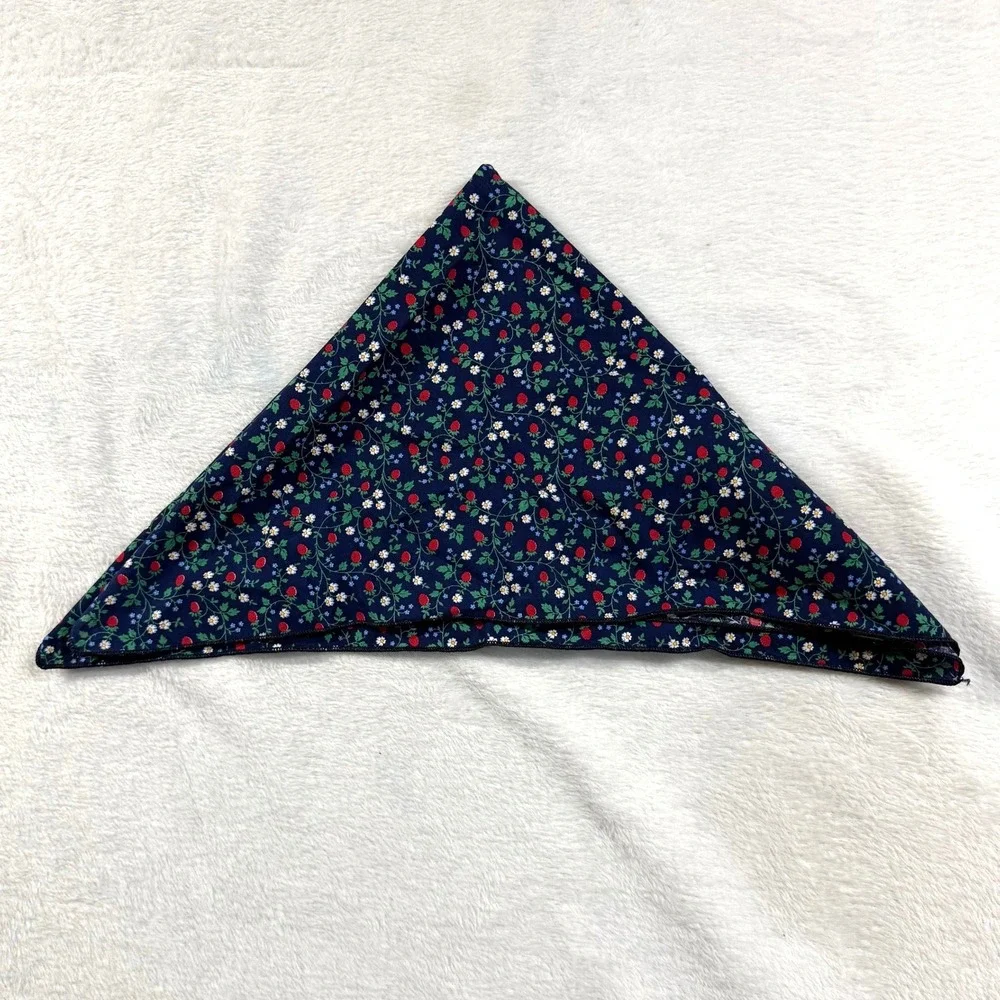 VTG Navy Blue Strawberry Floral 100% Cotton Bandana Scarf Headwrap Ascot Summer